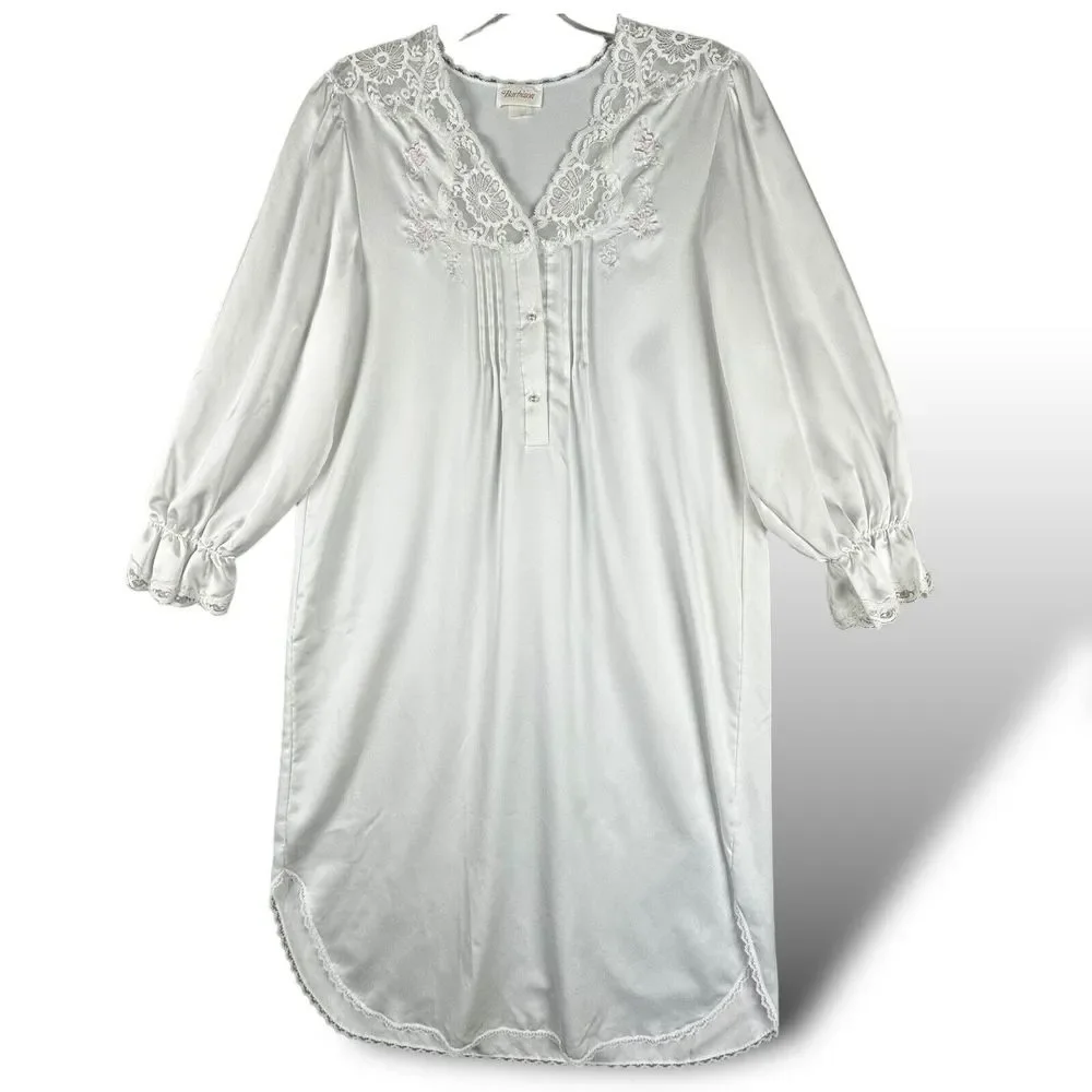 VTG Barbizon Nightgown Women's sz Med Embroidered Ruffle Lace Pearl Button GUC‎